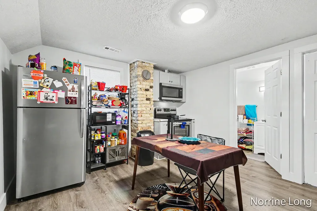 214 Delaware Street SE Grand Rapids City MI 49507