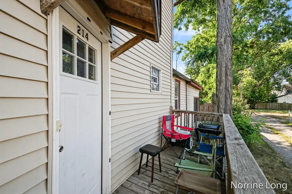 214 Delaware Street SE Grand Rapids City MI 49507