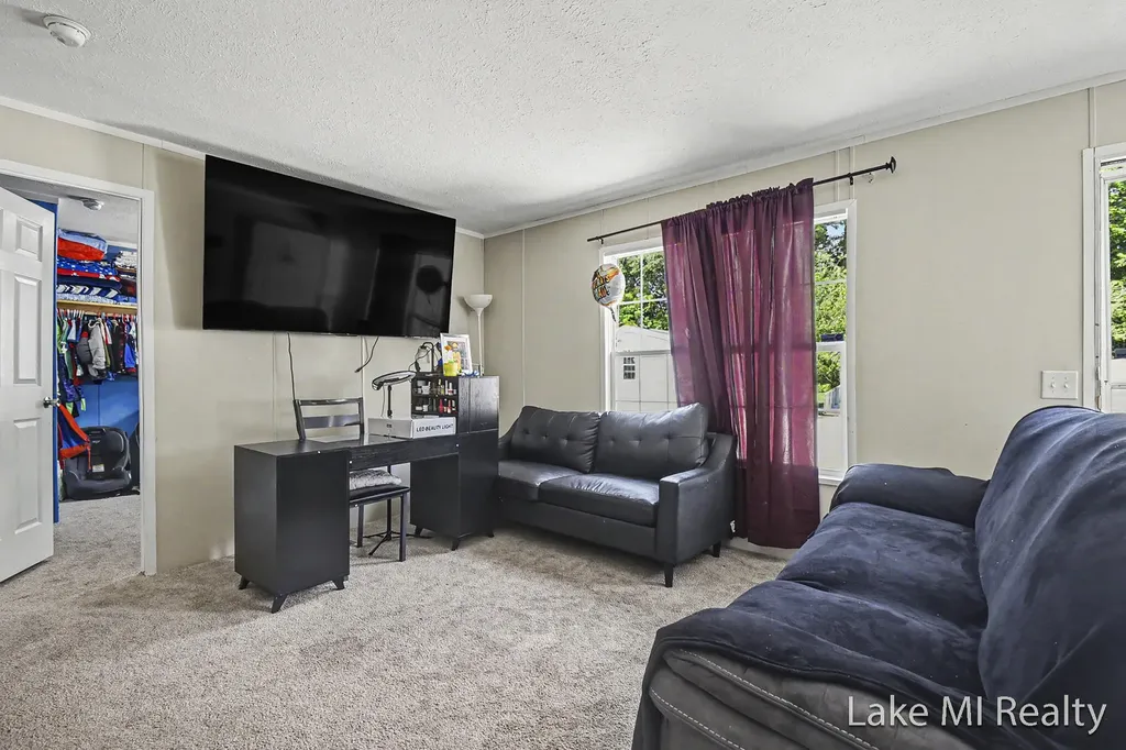 357 S Hardwick Drive SW Grand Rapids City MI 49548