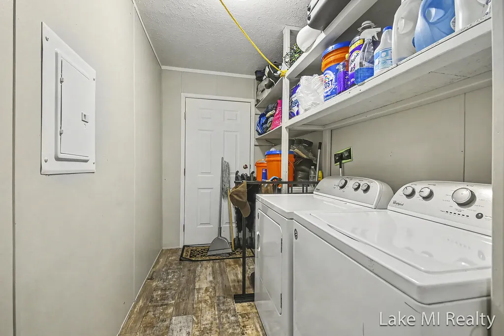 357 S Hardwick Drive SW Grand Rapids City MI 49548