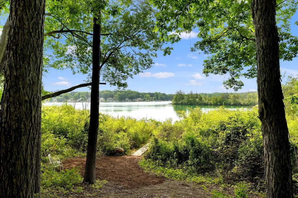 1450 N Payne Lake Road Yankee Springs Township MI 49333