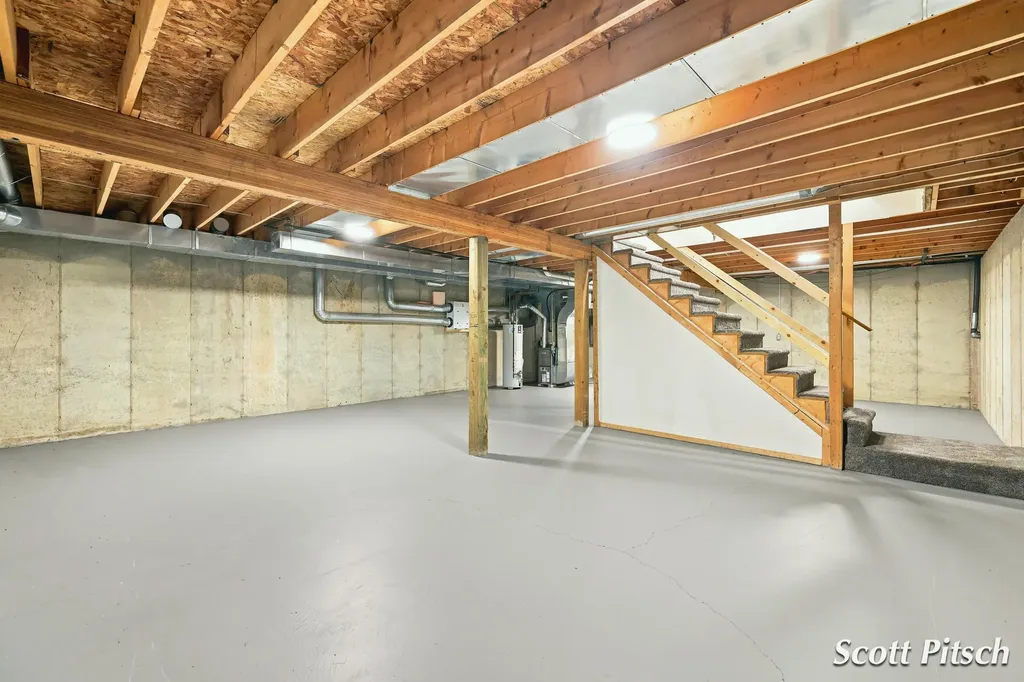 1450 N Payne Lake Road Yankee Springs Township MI 49333
