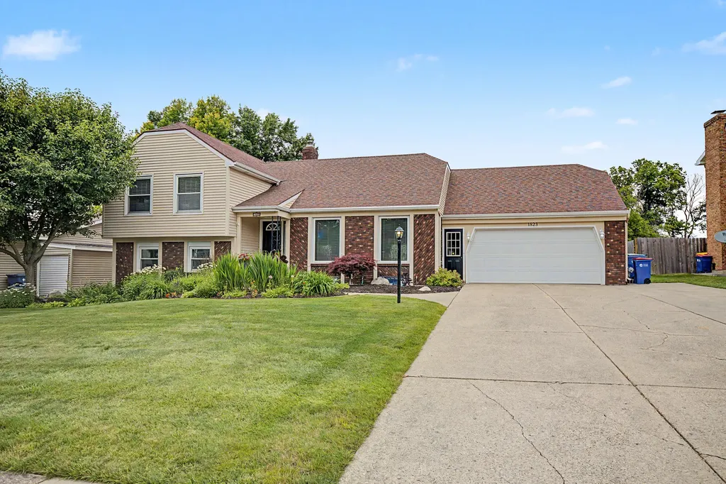 1823 S Norwalk Drive SE Grand Rapids City MI 49508