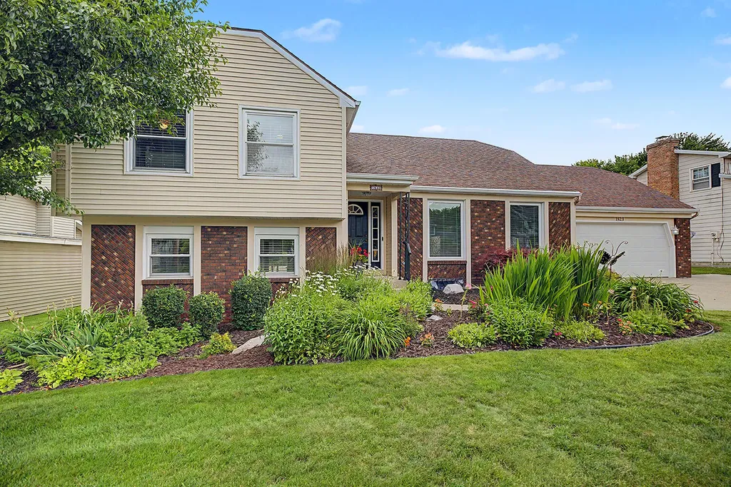 1823 S Norwalk Drive SE Grand Rapids City MI 49508