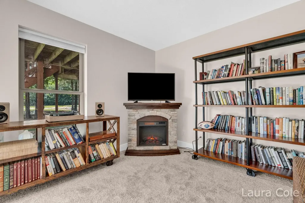 5643 W Sandalwood Circle Norton Shores City MI 49441