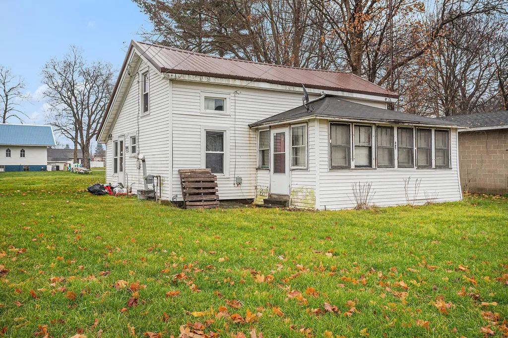 207 S Capital Avenue Athens Village MI 49011