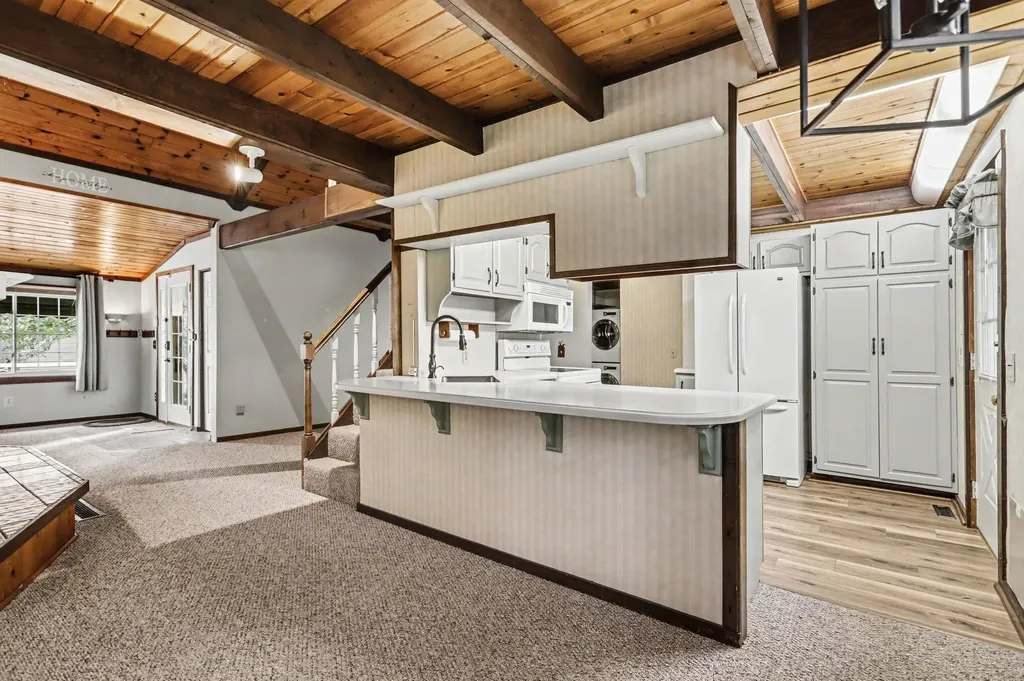 289 Lyon Lake Road Fredonia Township MI 49068