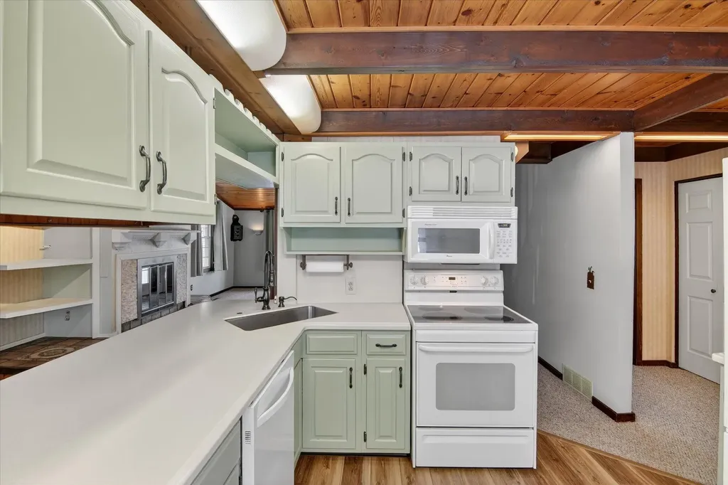 289 Lyon Lake Road Fredonia Township MI 49068