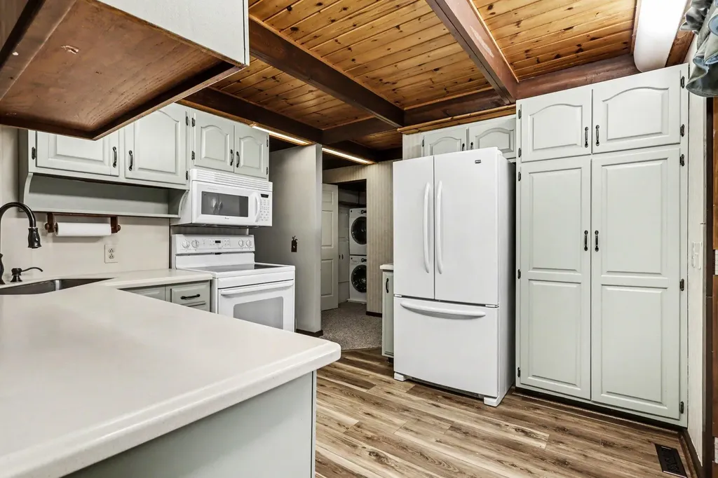 289 Lyon Lake Road Fredonia Township MI 49068