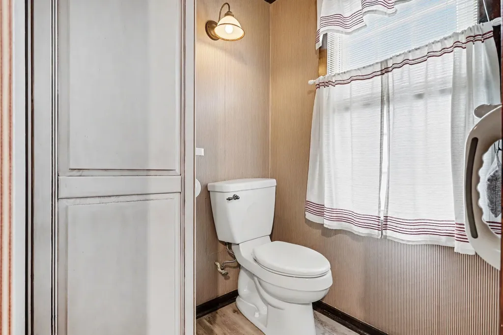 289 Lyon Lake Road Fredonia Township MI 49068