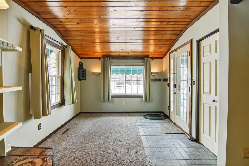 289 Lyon Lake Road Fredonia Township MI 49068