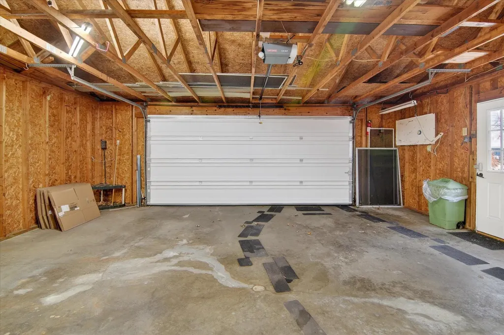 289 Lyon Lake Road Fredonia Township MI 49068