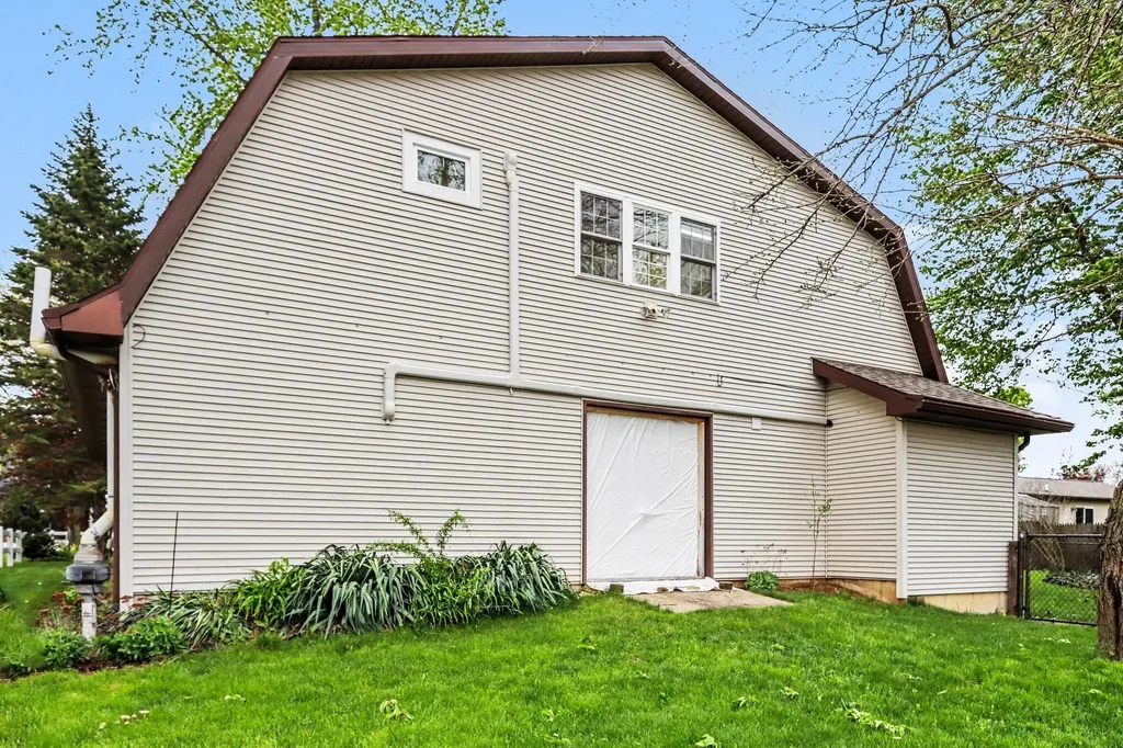 289 Lyon Lake Road Fredonia Township MI 49068