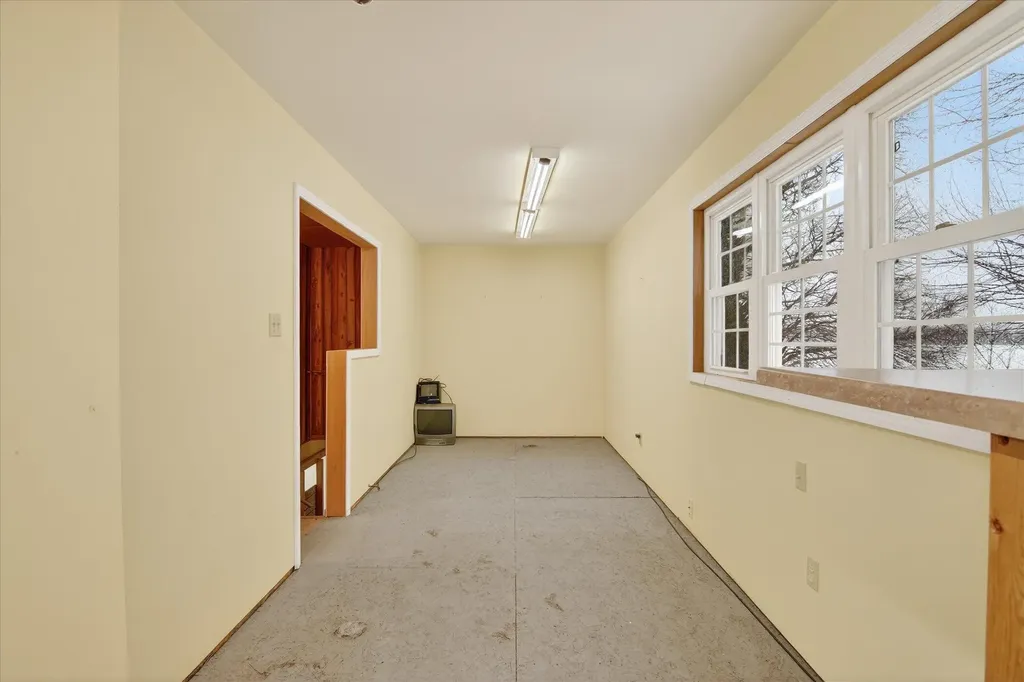 289 Lyon Lake Road Fredonia Township MI 49068