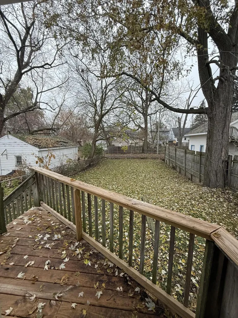 1317 Illinois Avenue Lansing City MI 48906