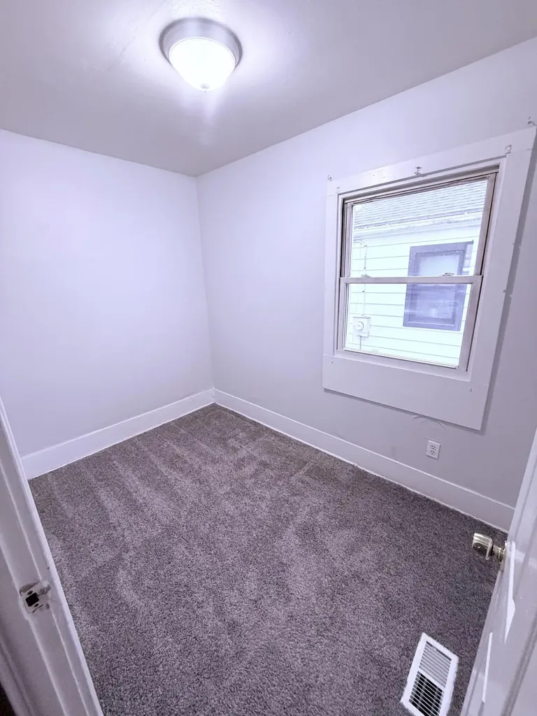 1317 Illinois Avenue Lansing City MI 48906
