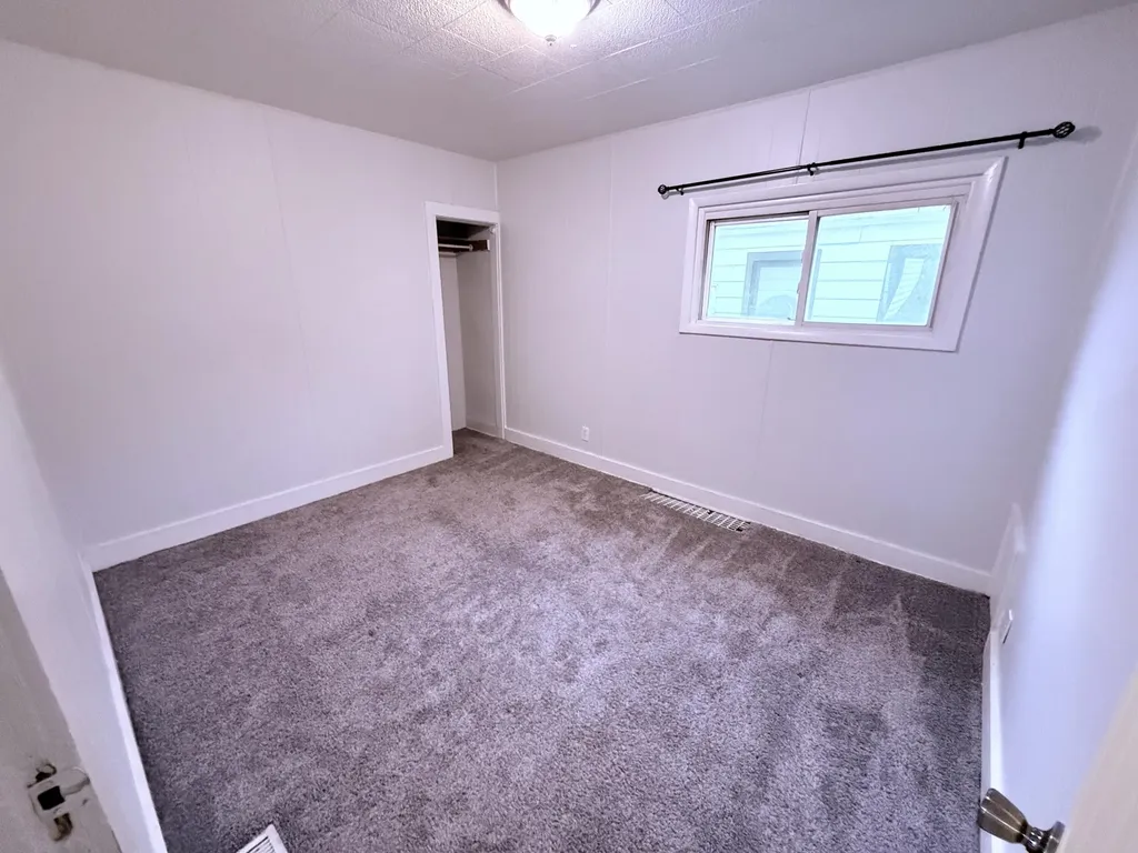 1317 Illinois Avenue Lansing City MI 48906
