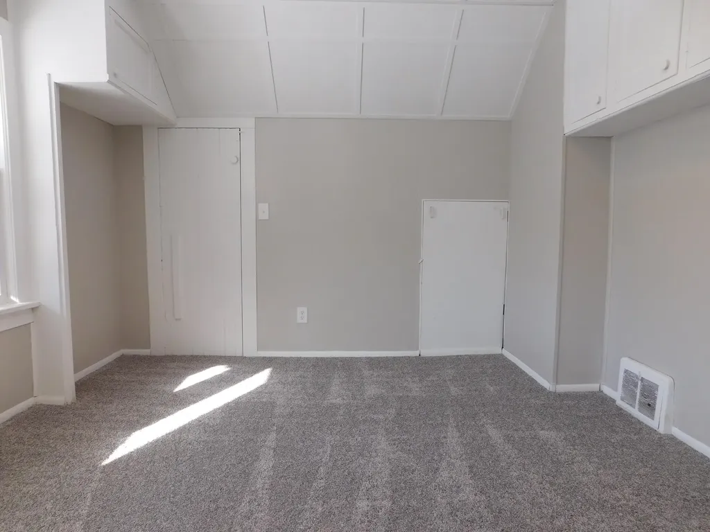 38 East Avenue N Battle Creek City MI 49017