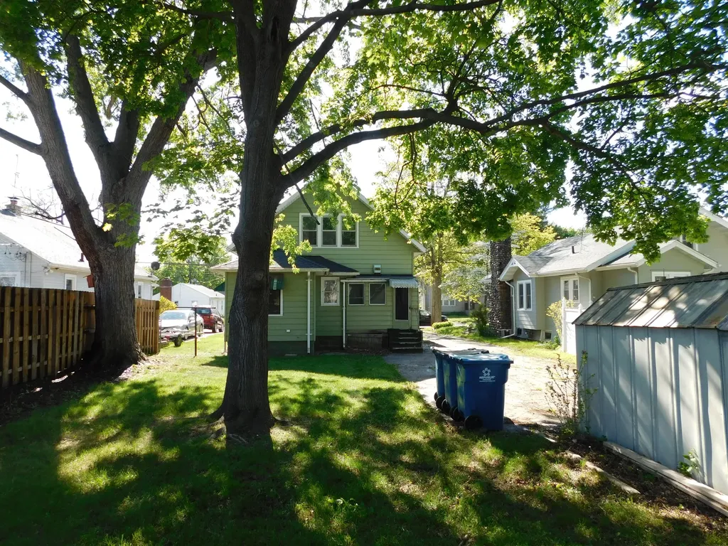 38 East Avenue N Battle Creek City MI 49017