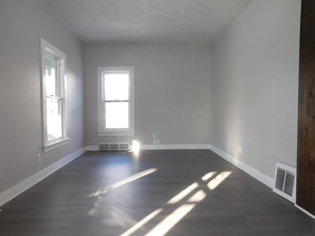 38 East Avenue N Battle Creek City MI 49017