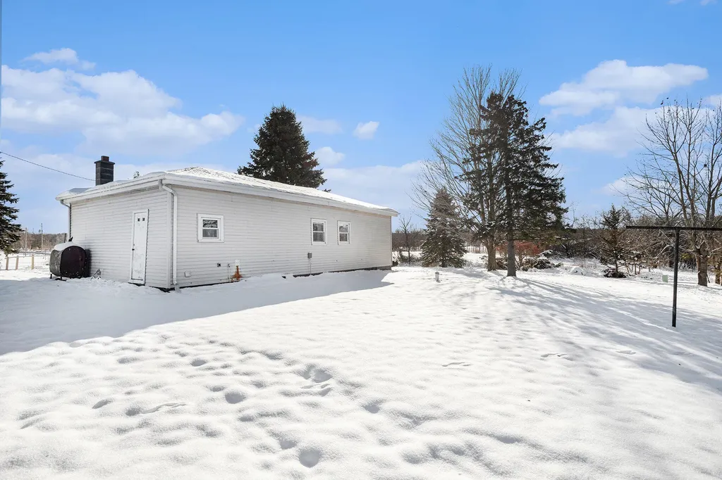 19647 L Drive N Lee Township MI 49068