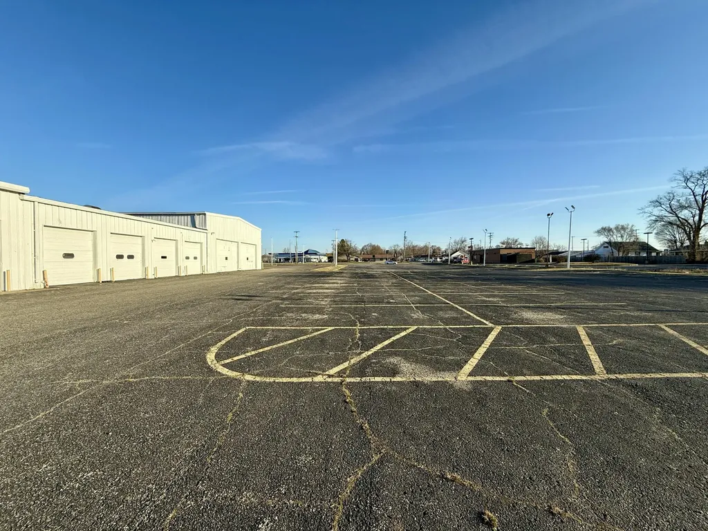 995 W Columbia Avenue Battle Creek City MI 49015