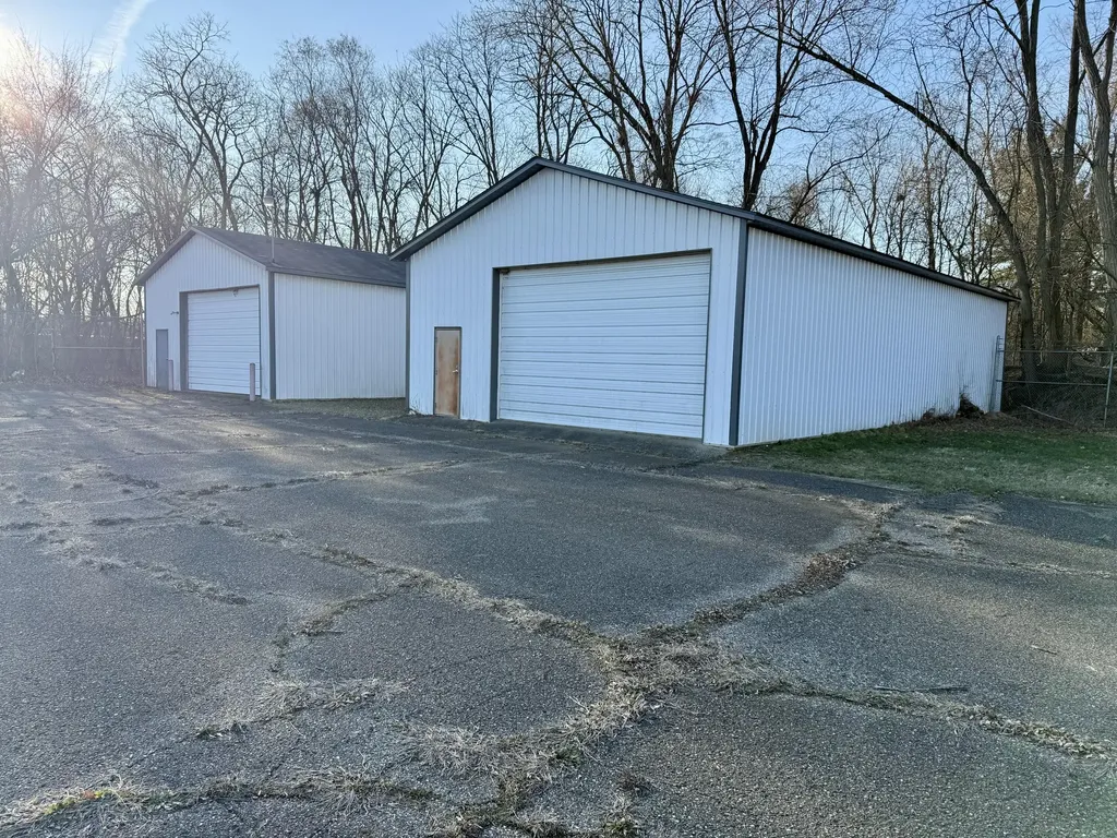 995 W Columbia Avenue Battle Creek City MI 49015