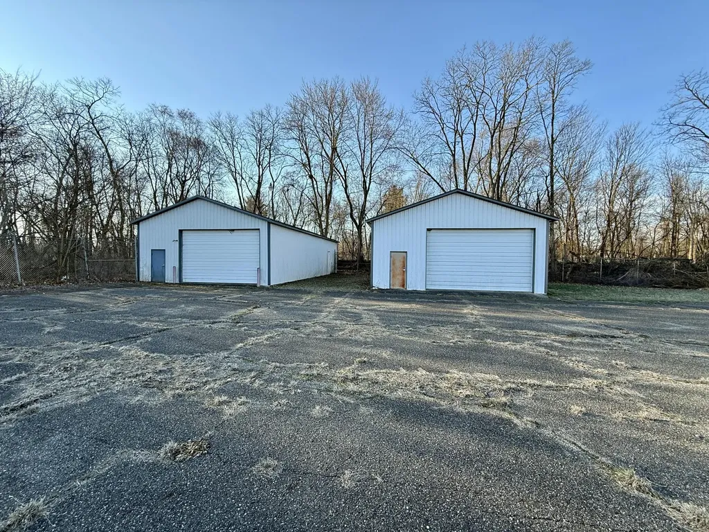 995 W Columbia Avenue Battle Creek City MI 49015
