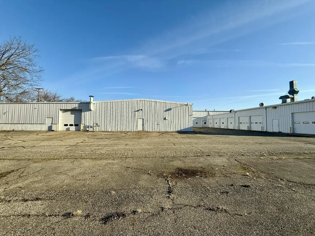 995 W Columbia Avenue Battle Creek City MI 49015
