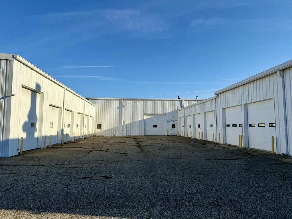 995 W Columbia Avenue Battle Creek City MI 49015