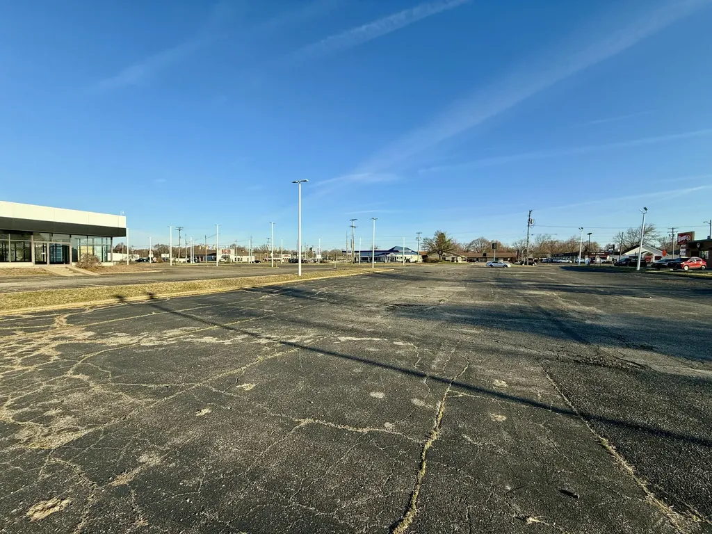 995 W Columbia Avenue Battle Creek City MI 49015