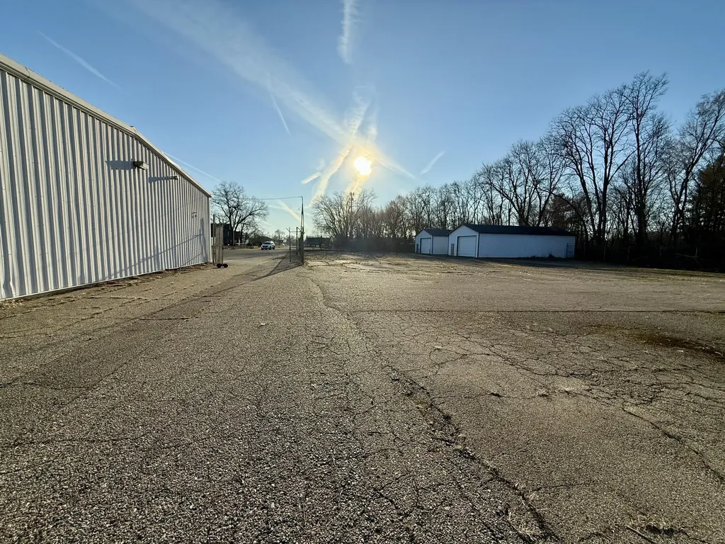 995 W Columbia Avenue Battle Creek City MI 49015