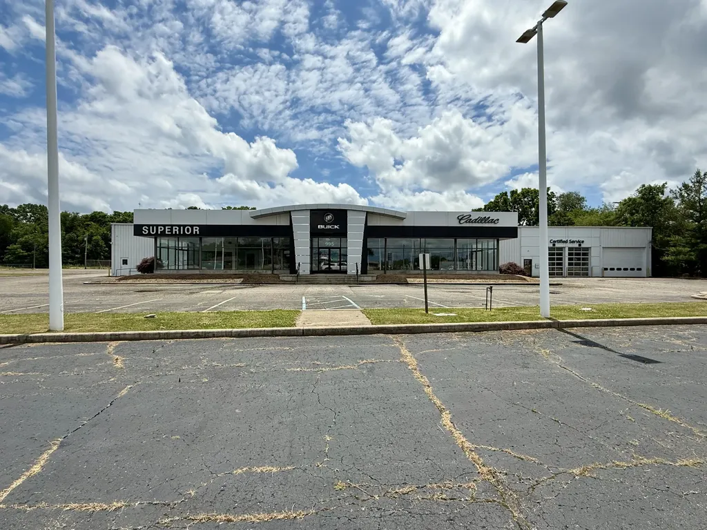 995 W Columbia Avenue Battle Creek City MI 49015