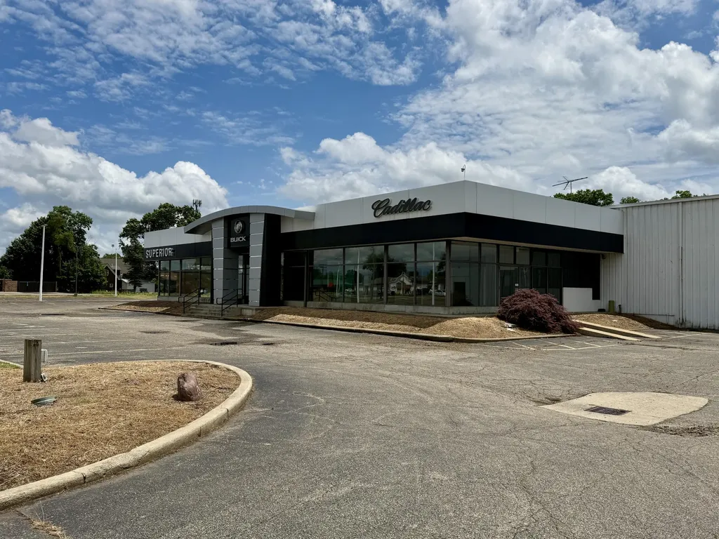 995 W Columbia Avenue Battle Creek City MI 49015