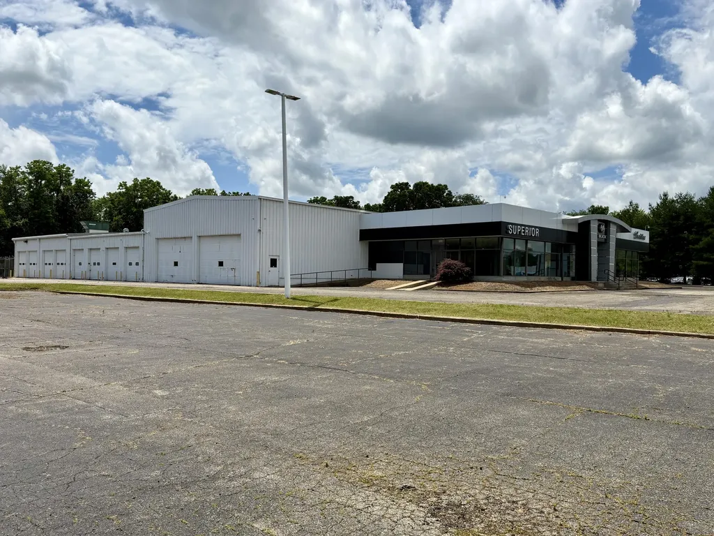 995 W Columbia Avenue Battle Creek City MI 49015