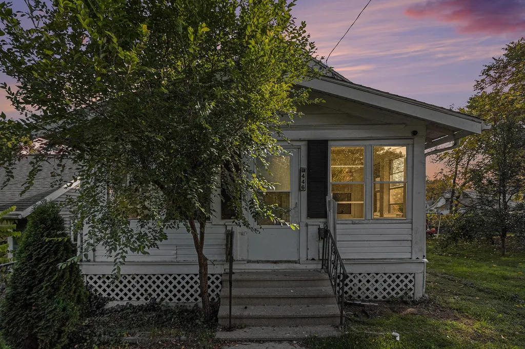 446 N 24th Street N Springfield City MI 49037