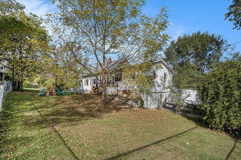 446 N 24th Street N Springfield City MI 49037