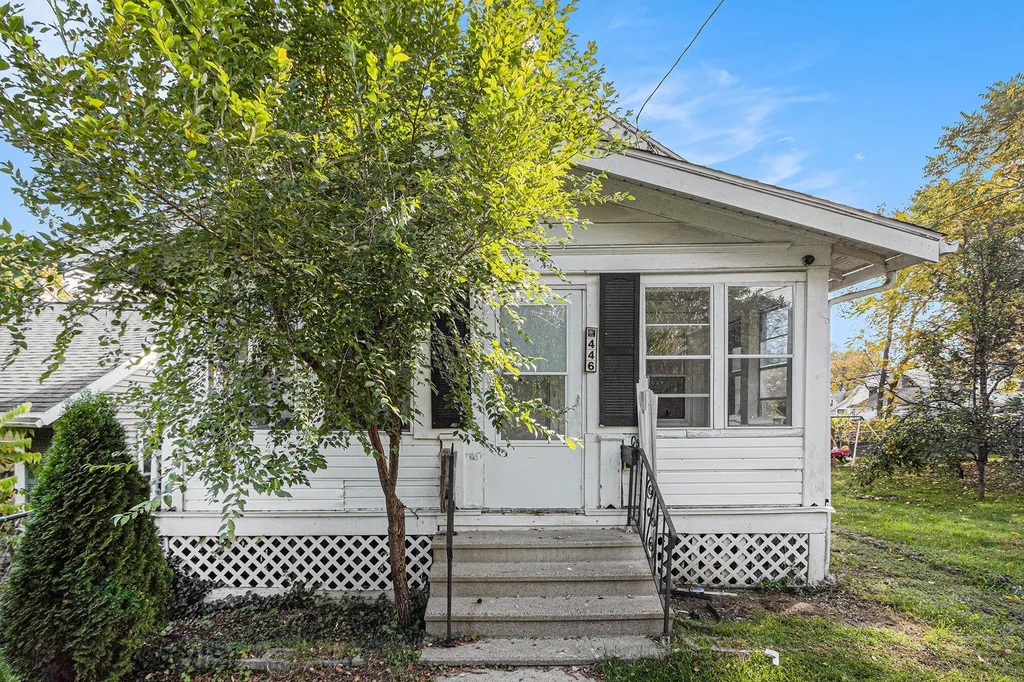 446 N 24th Street N Springfield City MI 49037