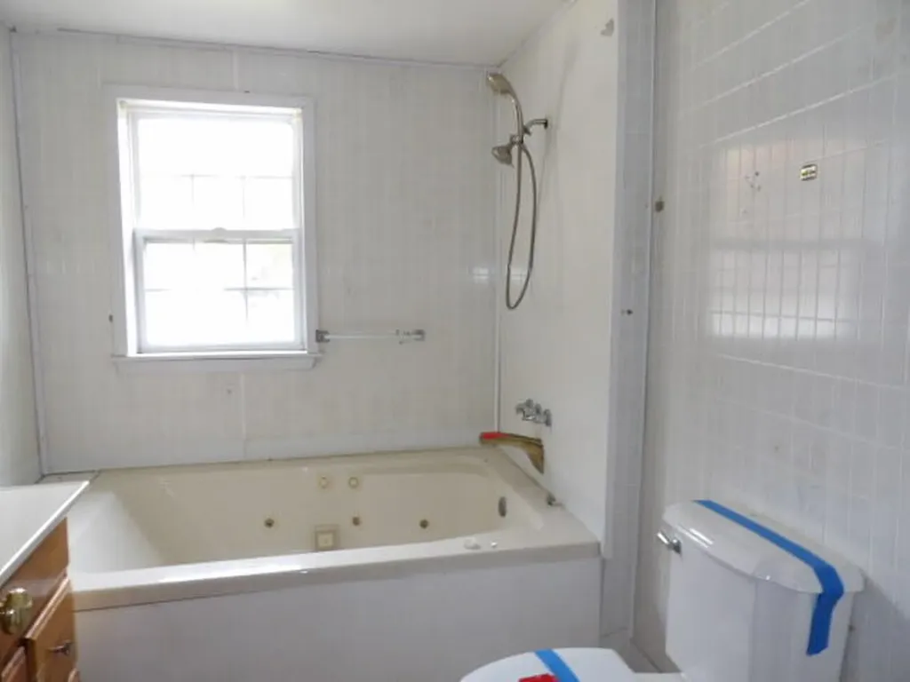 34637 76th Street Covert Township MI 49043