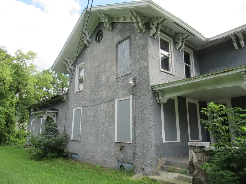 122 North Avenue Battle Creek City MI 49017