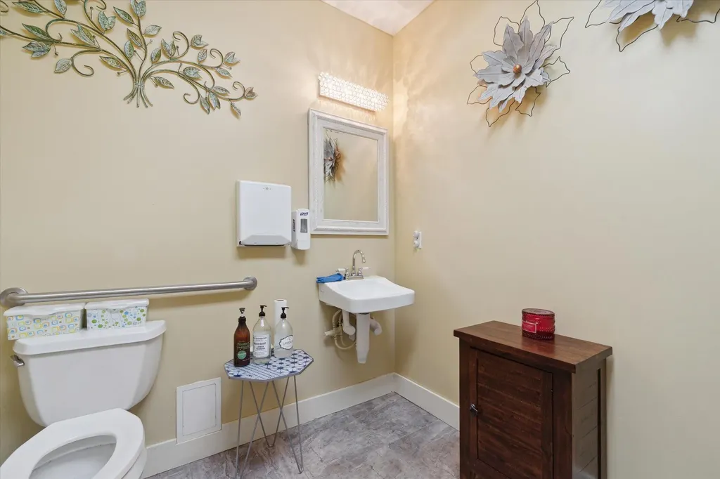 714 Main Street Emmett Charter Township MI 49014