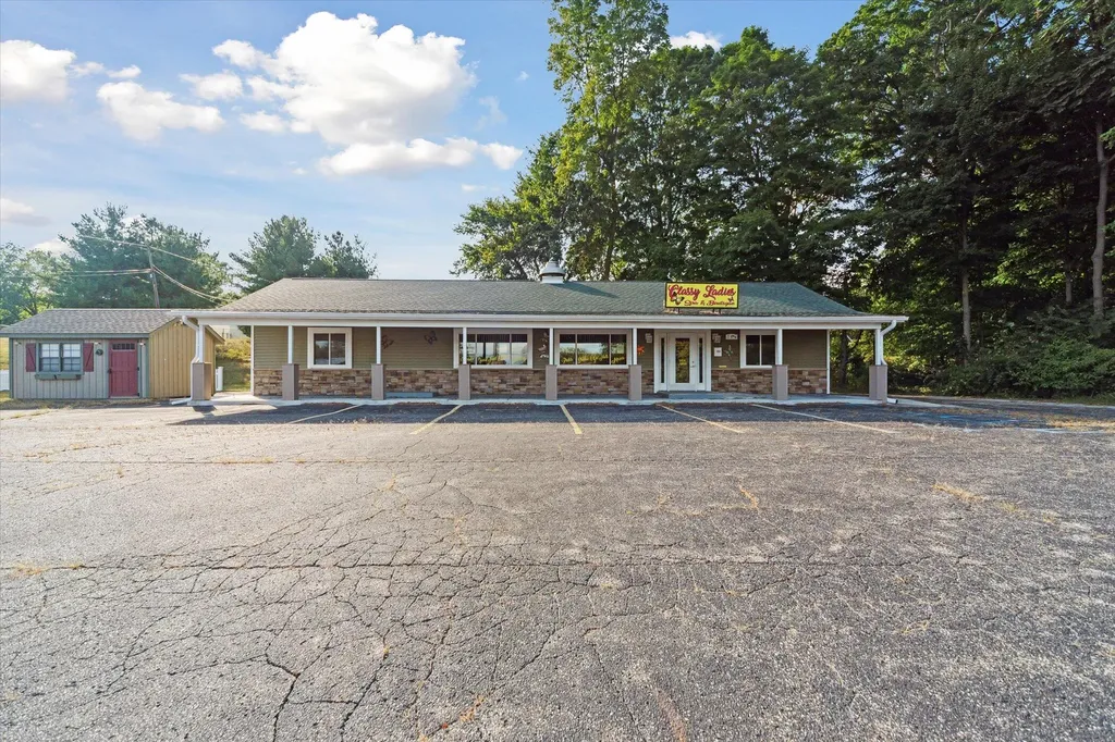 714 Main Street Emmett Charter Township MI 49014