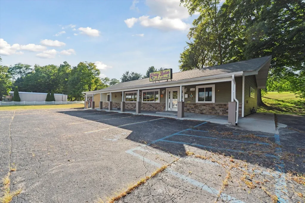 714 Main Street Emmett Charter Township MI 49014