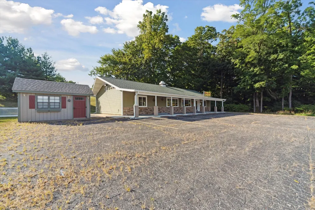 714 Main Street Emmett Charter Township MI 49014