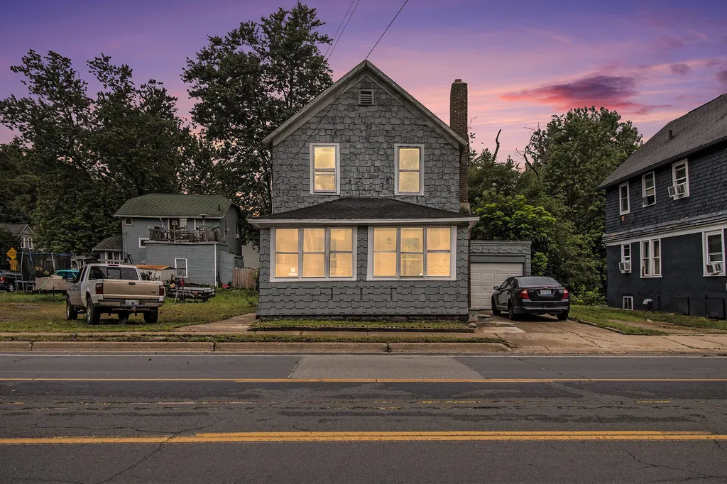 1850 S Burdick Street Kalamazoo City MI 49001