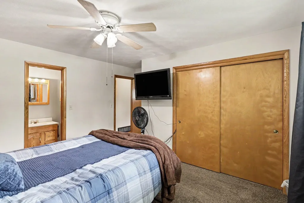 313 Thelma Drive Emmett Charter Township MI 49014