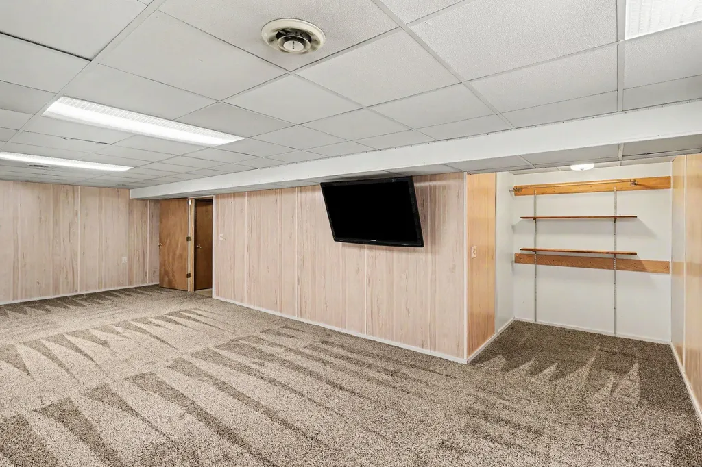 313 Thelma Drive Emmett Charter Township MI 49014