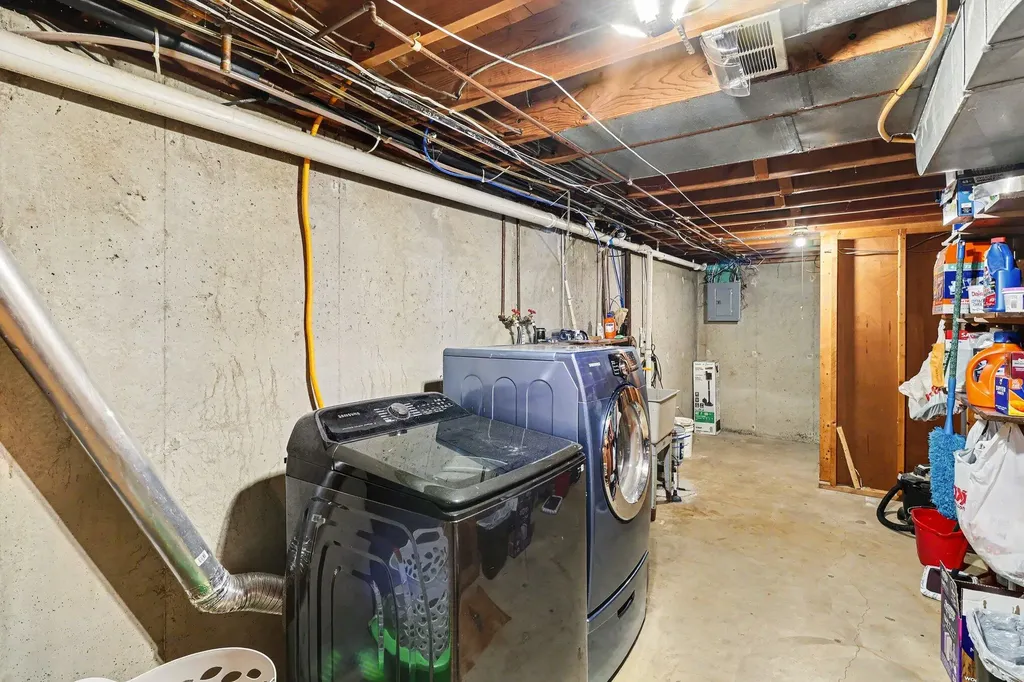 313 Thelma Drive Emmett Charter Township MI 49014