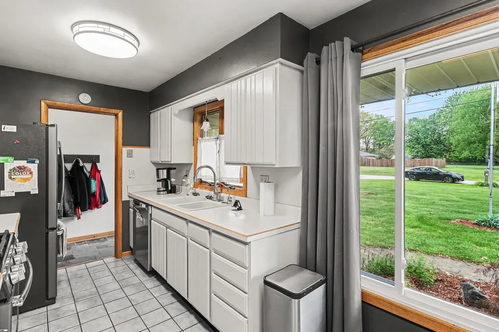 313 Thelma Drive Emmett Charter Township MI 49014