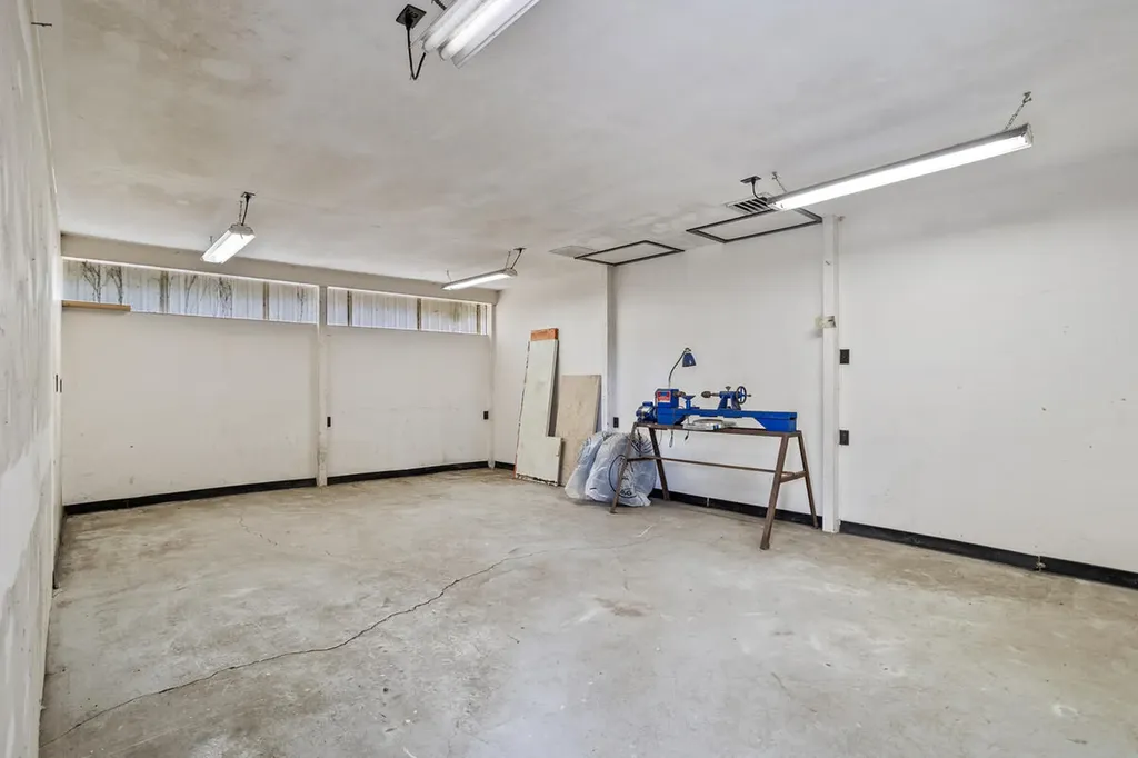 14135 Helmer Road S Battle Creek City MI 49015